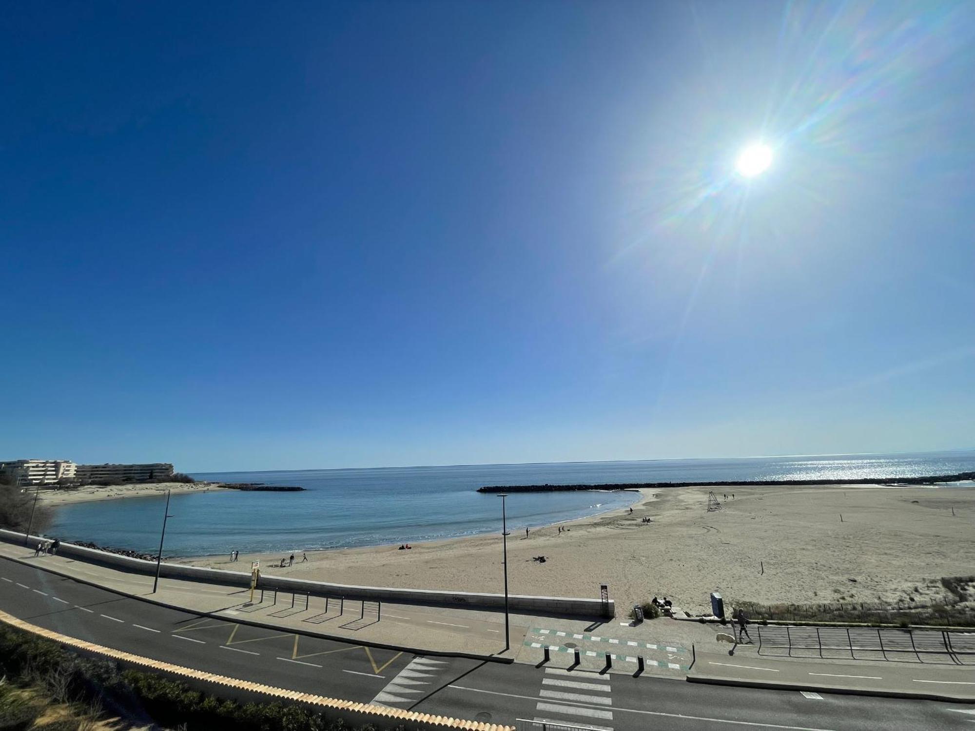 Appartement 2 Pieces Avec Terrasse 25M² Et Parking A 50M De La Plage - Fr-1-338-114 Sète Exteriér fotografie